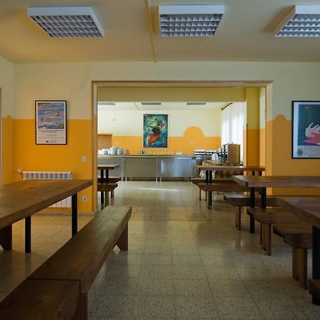 Alberg Escola De Piraguisme De סורט מראה חיצוני תמונה